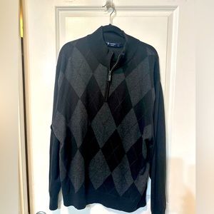 Beautiful Men’s David Cremieux Zip up sweater.  Very comfortable.